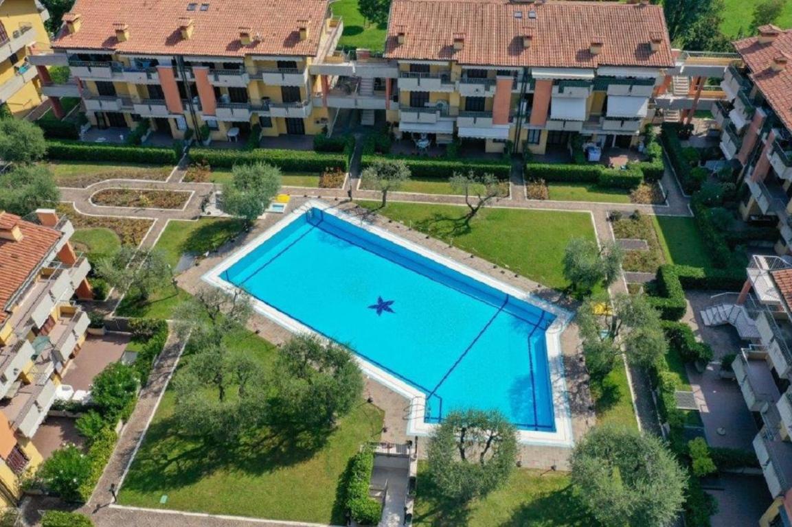 Discovery Flat With Pool & Bikes Apartment ซีร์มิโอเน ภายนอก รูปภาพ